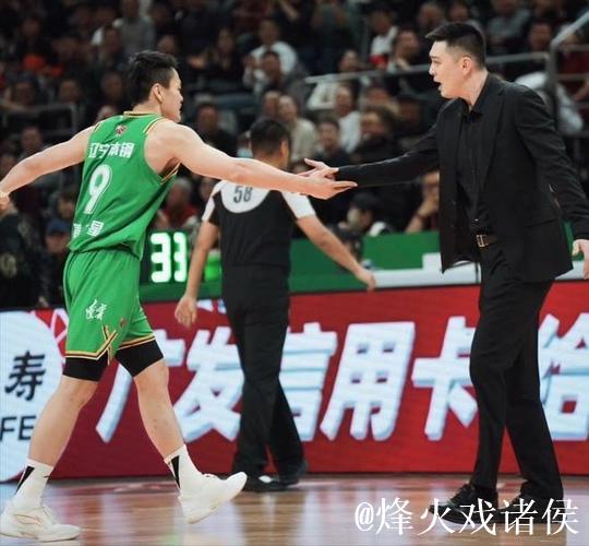 杨鸣捡到宝！辽篮状元拿12+3+2，锁死广厦MVP，不输给张镇麟